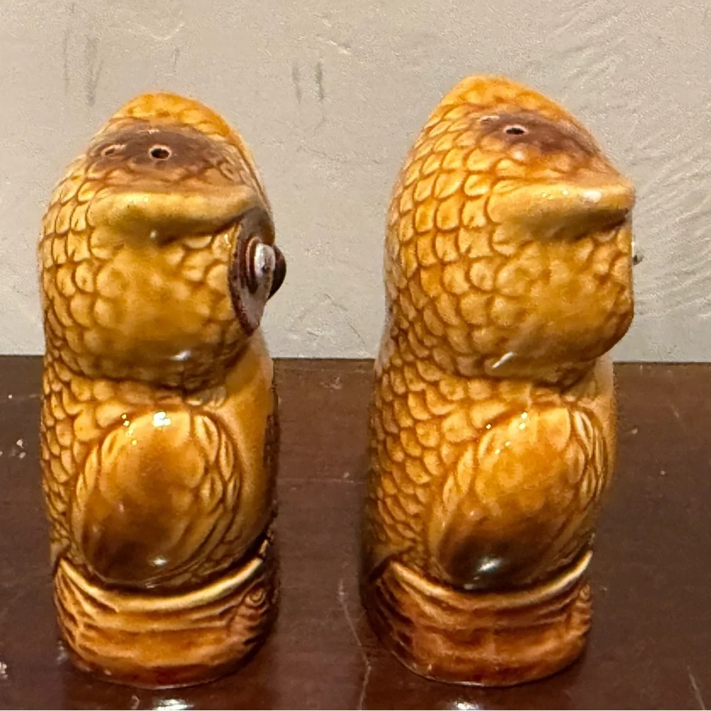 Vintage Owl Salt and Pepper Shakers Brown Ceramic‎ moving eyes made in Japan